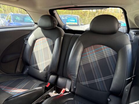 Mini Paceman 2.0 Paceman Cooper SD ALL4 4WD 3dr 38