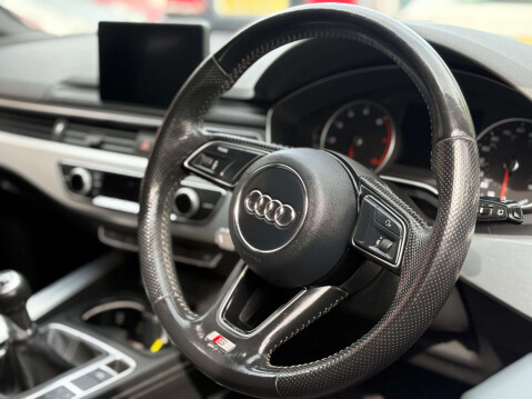 Audi A4 2.0 A4 S Line TFSI 5dr 41