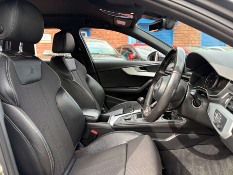 Audi A4 2.0 A4 S Line TFSI 5dr 44