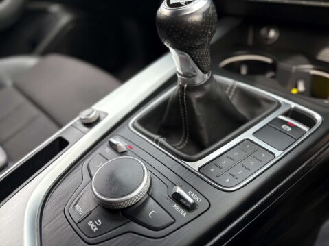 Audi A4 2.0 A4 S Line TFSI 5dr 51