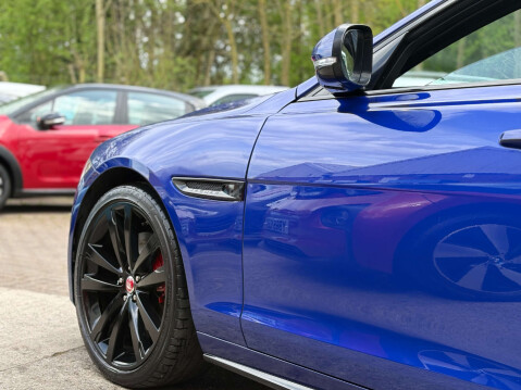 Jaguar XF 3.0 XF V6 S D Auto 4dr 10