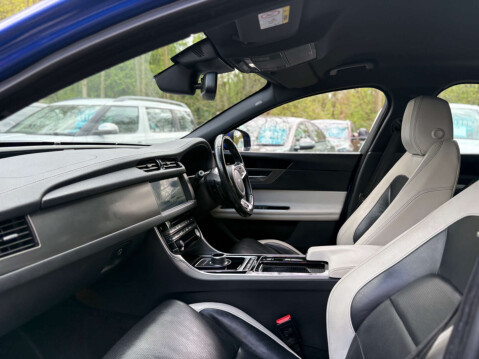 Jaguar XF 3.0 XF V6 S D Auto 4dr 32