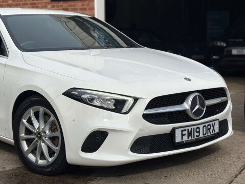 Mercedes-Benz A Class 1.3 A 200 Sport Executive 5dr 3