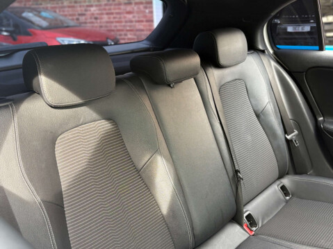 Mercedes-Benz A Class 1.3 A 200 Sport Executive 5dr 34