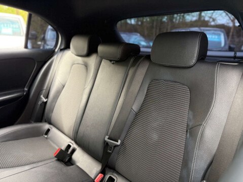Mercedes-Benz A Class 1.3 A 200 Sport Executive 5dr 43