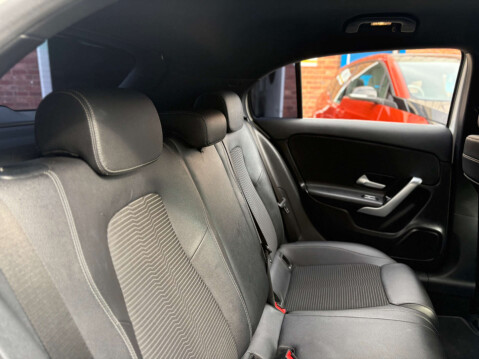 Mercedes-Benz A Class 1.3 A 200 Sport Executive 5dr 44