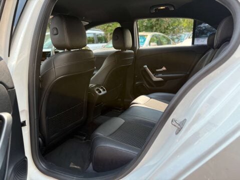 Mercedes-Benz A Class 1.3 A 200 Sport Executive 5dr 46