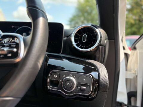 Mercedes-Benz A Class 1.3 A 200 Sport Executive 5dr 37