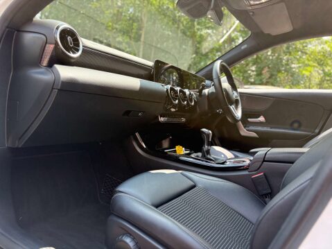 Mercedes-Benz A Class 1.3 A 200 Sport Executive 5dr 53