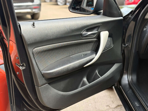 BMW 1 Series 1.5 116D SE 5dr 25