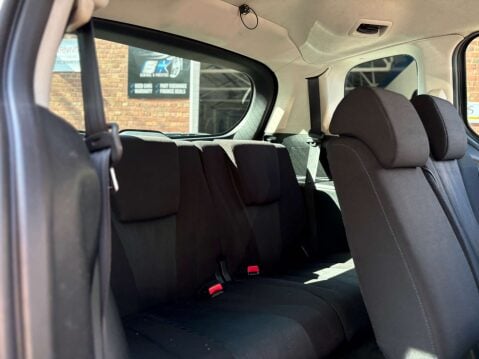 Mazda 5 2.0 5 TS2 5dr 38