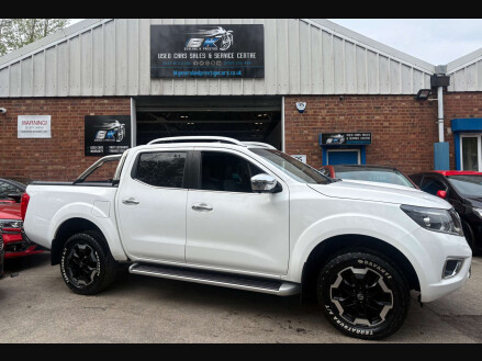 Nissan Navara 2.3 Navara Tekna dCi 4WD 5dr