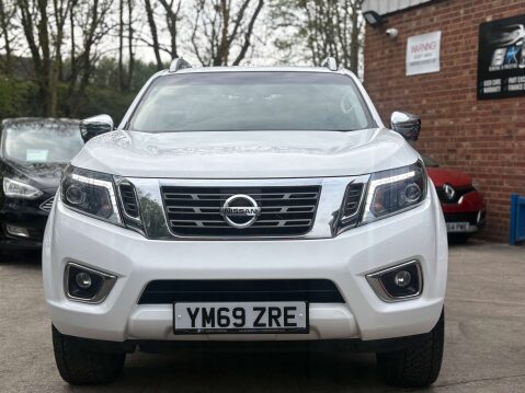 Nissan Navara 2.3 Navara Tekna dCi 4WD 5dr 9