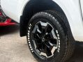 Nissan Navara 2.3 Navara Tekna dCi 4WD 5dr 11
