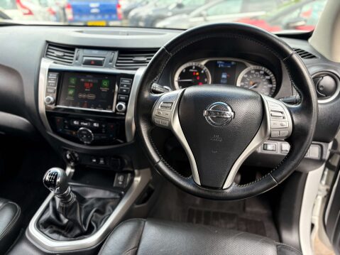 Nissan Navara 2.3 Navara Tekna dCi 4WD 5dr 62