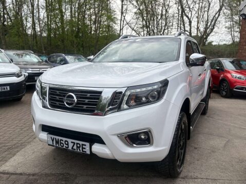 Nissan Navara 2.3 Navara Tekna dCi 4WD 5dr 13