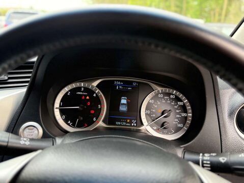 Nissan Navara 2.3 Navara Tekna dCi 4WD 5dr 61