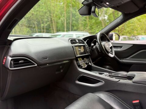 Jaguar F-Pace 2.0 F-PACE R-Sport AWD D Auto 4WD 5dr 51