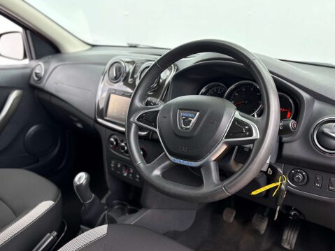 Dacia Sandero 0.9 Sandero Stepway Laureate TCE 5dr 15