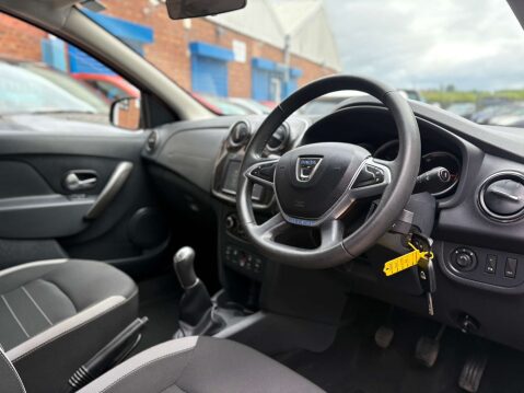 Dacia Sandero 0.9 Sandero Stepway Laureate TCE 5dr 28