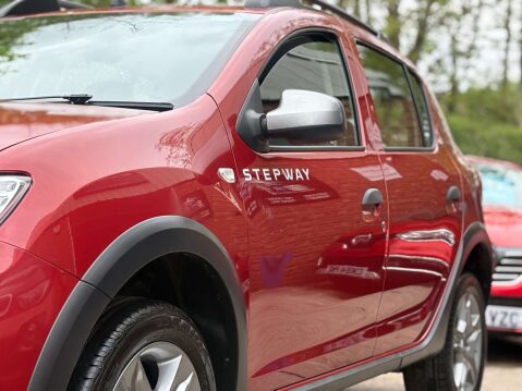 Dacia Sandero 0.9 Sandero Stepway Laureate TCE 5dr 13