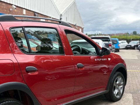 Dacia Sandero 0.9 Sandero Stepway Laureate TCE 5dr 26