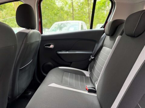 Dacia Sandero 0.9 Sandero Stepway Laureate TCE 5dr 46