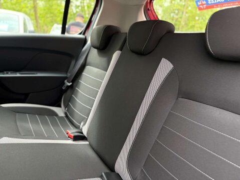 Dacia Sandero 0.9 Sandero Stepway Laureate TCE 5dr 47