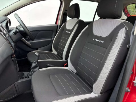 Dacia Sandero 0.9 Sandero Stepway Laureate TCE 5dr 46