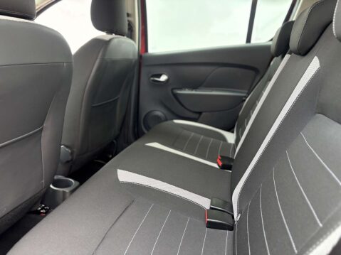 Dacia Sandero 0.9 Sandero Stepway Laureate TCE 5dr 38
