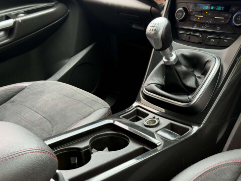 Ford Kuga 1.5 Kuga ST-Line TDCi 5dr 44