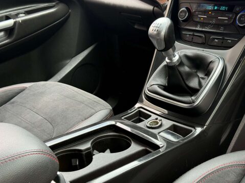 Ford Kuga 1.5 Kuga ST-Line TDCi 5dr 44