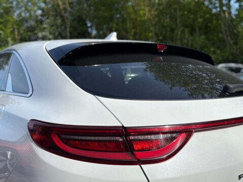 Kia Pro Ceed 1.6 ProCeed GT ISG Semi-Auto 5dr 30