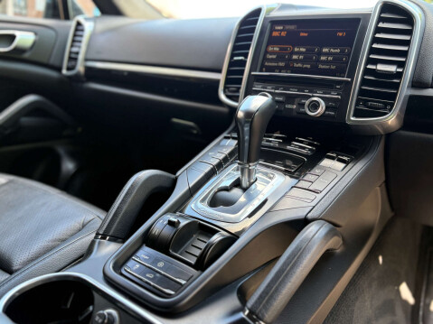 Porsche Cayenne 3.0 Cayenne V6 D Tiptronic 4WD 5dr 37