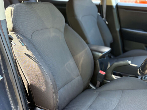 Kia Carens 1.7 Carens 2 EcoDynamics CRDi 5dr 33