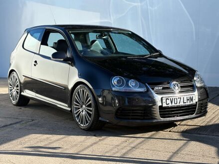 Volkswagen Golf 3.2 Golf R32 Semi-Auto 4WD 3dr