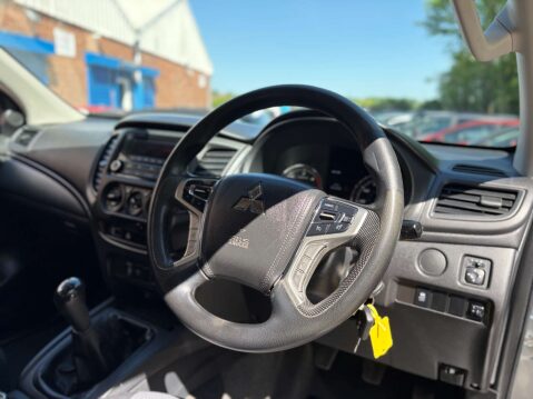 Mitsubishi L200 2.3 L200 4Life DI-D 4WD 29