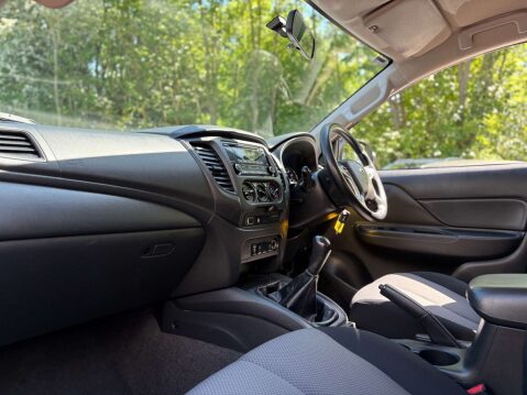 Mitsubishi L200 2.3 L200 4Life DI-D 4WD 59