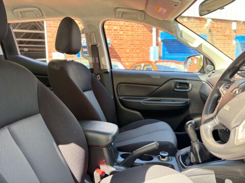 Mitsubishi L200 2.3 L200 4Life DI-D 4WD 38