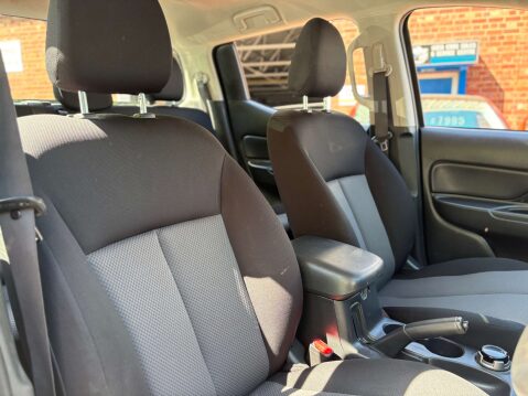 Mitsubishi L200 2.3 L200 4Life DI-D 4WD 39
