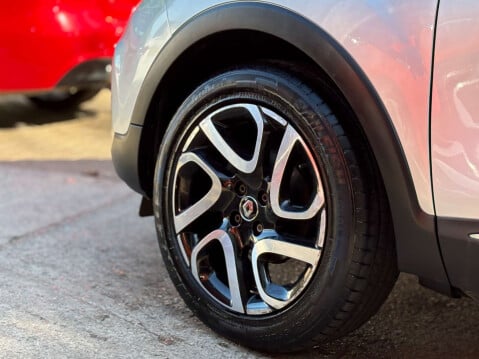 Renault Captur 0.9 Captur Iconic TCe 5dr 16