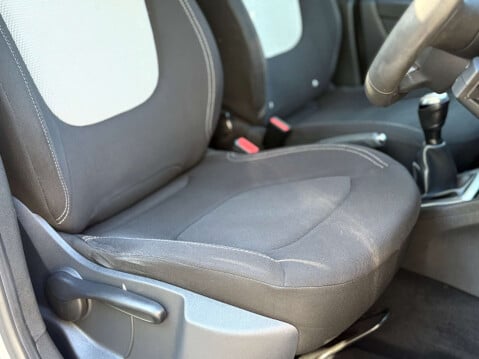 Renault Captur 0.9 Captur Iconic TCe 5dr 40