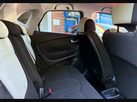 Renault Captur 0.9 Captur Iconic TCe 5dr 41