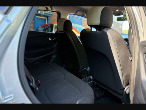 Renault Captur 0.9 Captur Iconic TCe 5dr 42