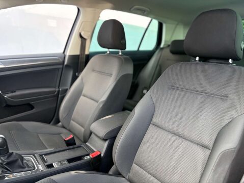 Volkswagen Golf 1.5 Golf Match Edition TSi Evo Semi-Auto 5dr 44