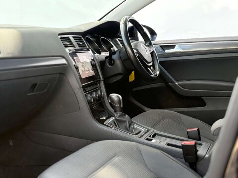 Volkswagen Golf 1.5 Golf Match Edition TSi Evo Semi-Auto 5dr 27