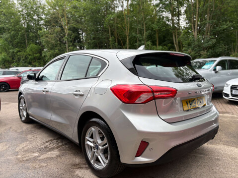 Ford Focus 1.5 Focus Zetec TDCI 5dr 9