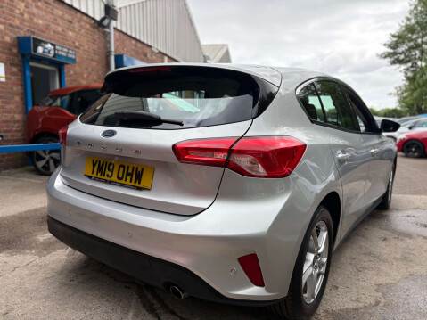 Ford Focus 1.5 Focus Zetec TDCI 5dr 15