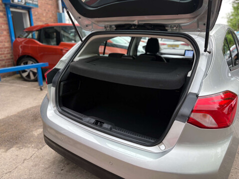 Ford Focus 1.5 Focus Zetec TDCI 5dr 22