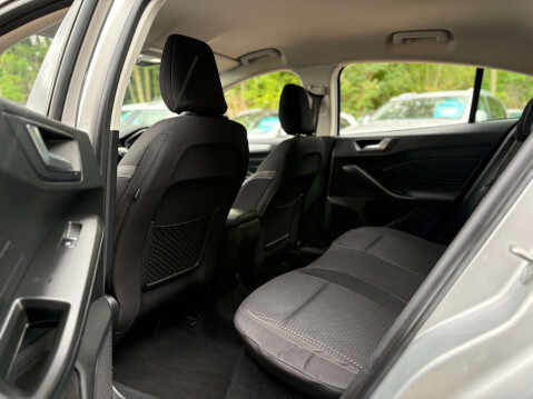 Ford Focus 1.5 Focus Zetec TDCI 5dr 37